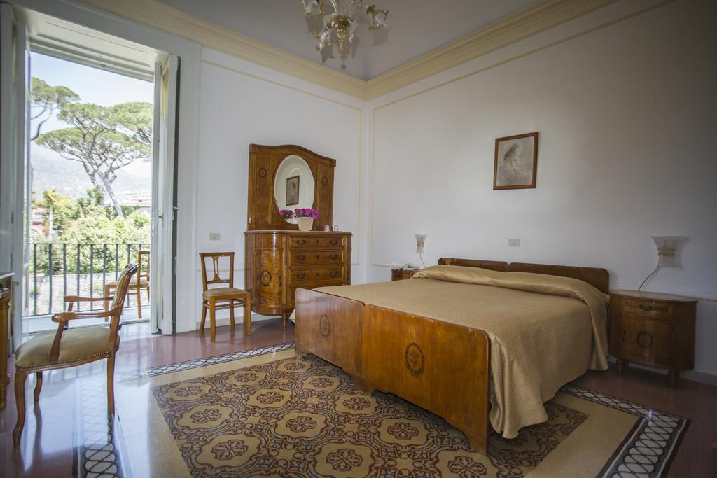 Domus San Vincenzo Bed & Breakfast Sant'Agnello Room photo